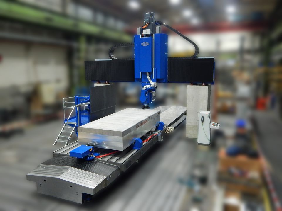 The first fully automatic milling machine for aluminium ingots